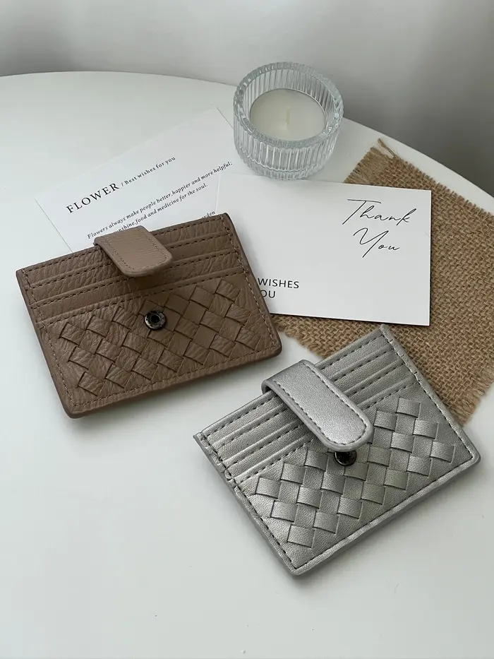 Nouveau design porte-carte pour 2025 pur tissé à la main facile à transporter hommes et femmes usage général petit sac à cartes
