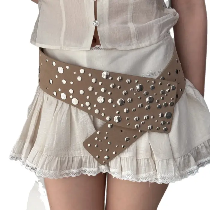 Ceinture cloutée Galaxy style rétro