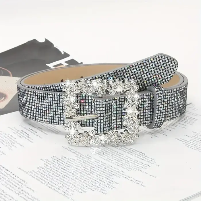 Ceinture scintillante en strass