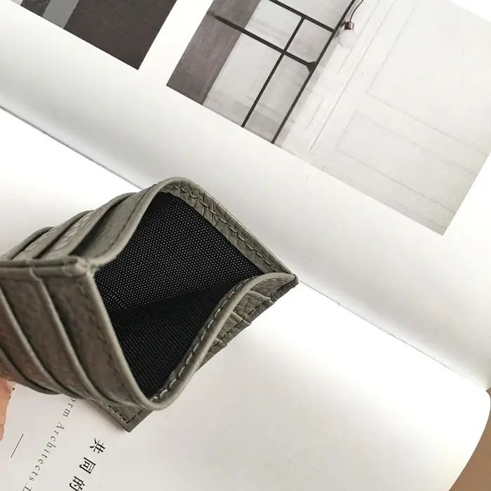 Portefeuille de cartes en cuir véritable avec lettres personnalisées