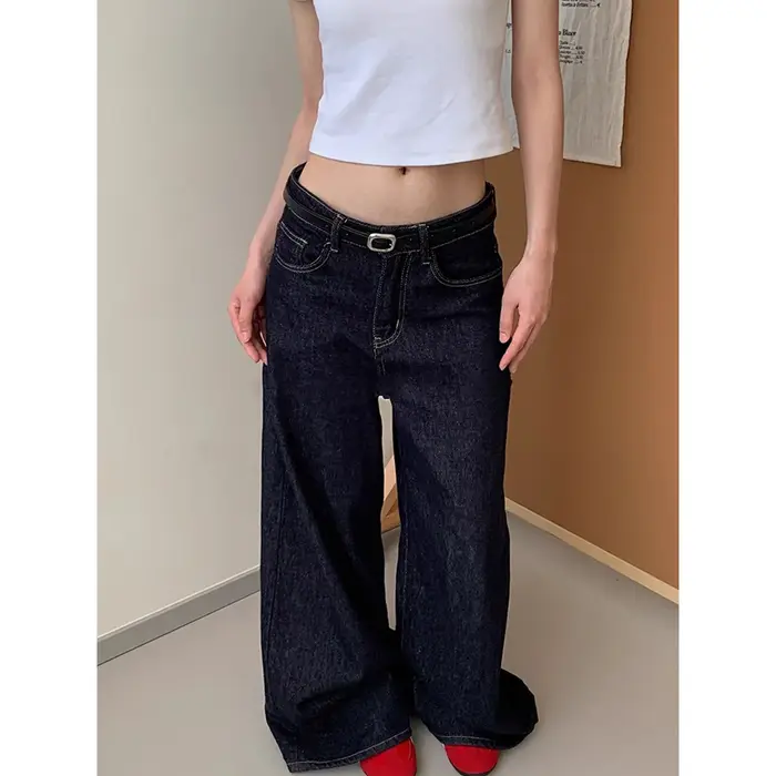 Ceinture élégante en cuir rouge avec boucle carrée en métal, accessoire de mode décontracté pour fem
