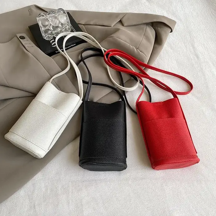 Sac à bandoulière grande capacité pour femme en cuir PU avec fermoir