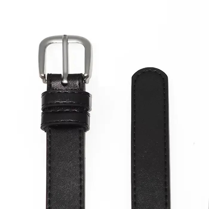 Ceinture en cuir pour femme avec boucle argentée