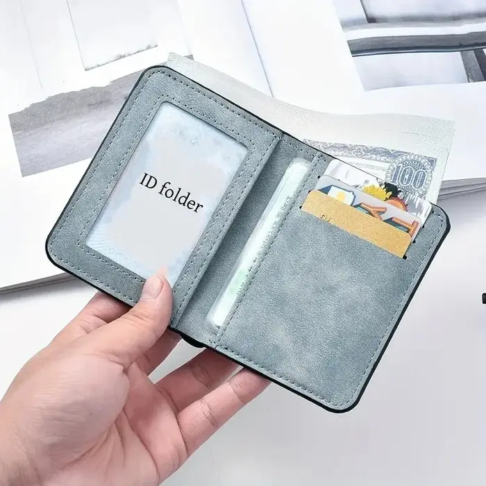 Portefeuille slim pour homme avec plusieurs fentes pour cartes et porte-carte d'identité
