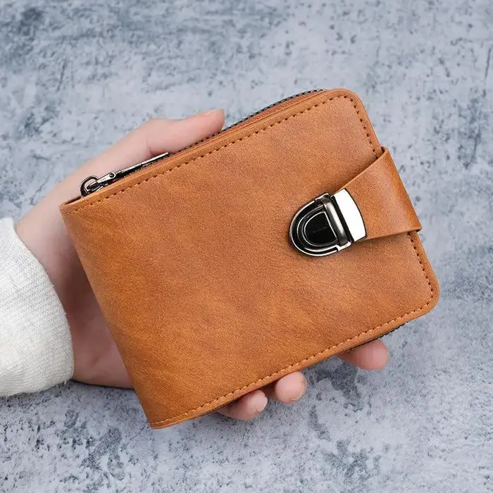 Portefeuille vintage en cuir PU pour homme avec boucle métallique sécurisée et plusieurs emplacements pour cartes, parfait pour un usage quotidien et les voyages d'affaires