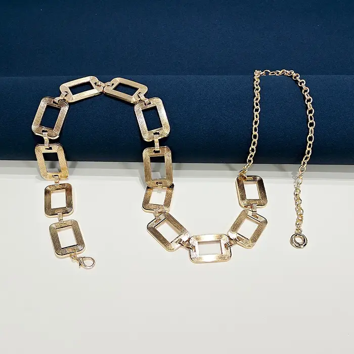 Ceinture en chaîne pour femmes