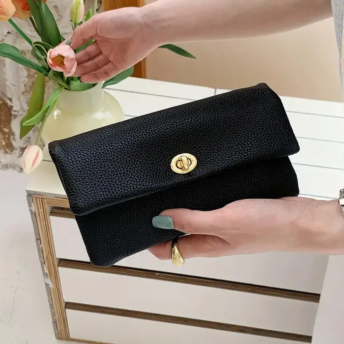 Portefeuille noir exquis pour femmes