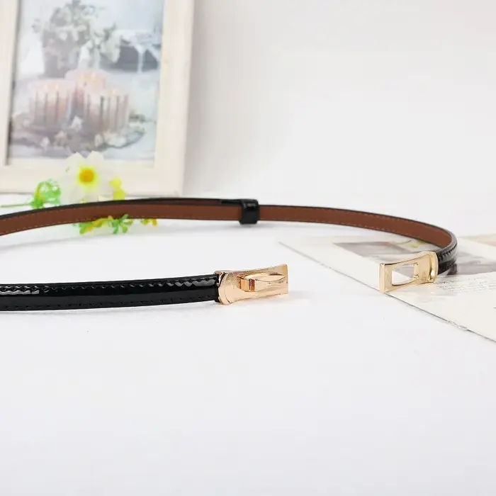 Ceinture en cuir simple et élégante pour femme, sans perforation, pour rehausser la taille, s'accorde aux jupes, texture de qualité, avec boucle à insertion