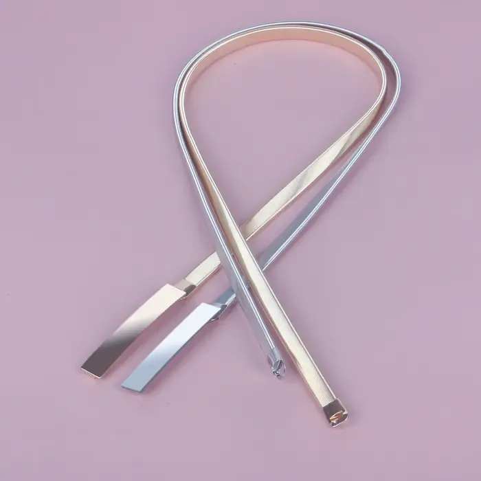 Ceinture en métal doré pour femme