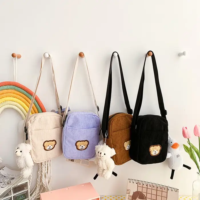 Porte-monnaie portable en velours côtelé avec motif ours