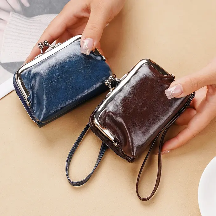 Petit portefeuille compact en cuir PU pour femme