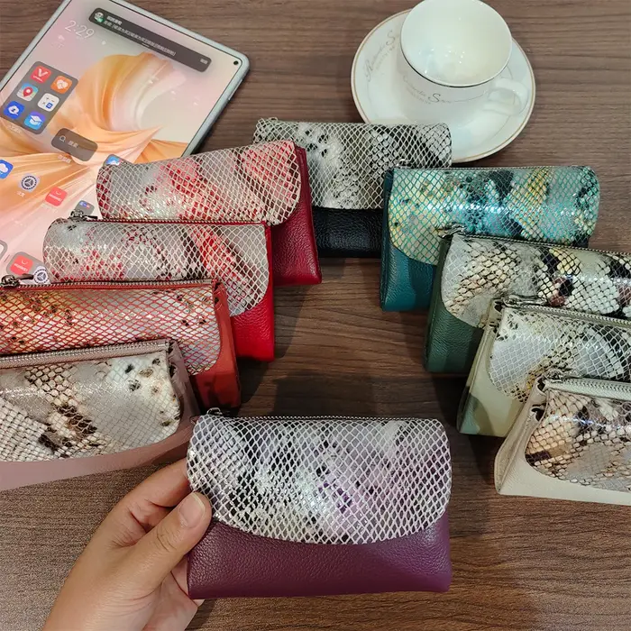 Nouveau 10 couleurs motif serpent en cuir de vache court portefeuille femmes mode Python véritable peau de vache Tri-fold porte-carte sac à main dames