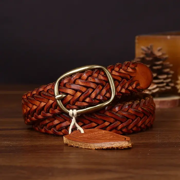 Ceinture en cuir artisanale avec boucle en cuivre