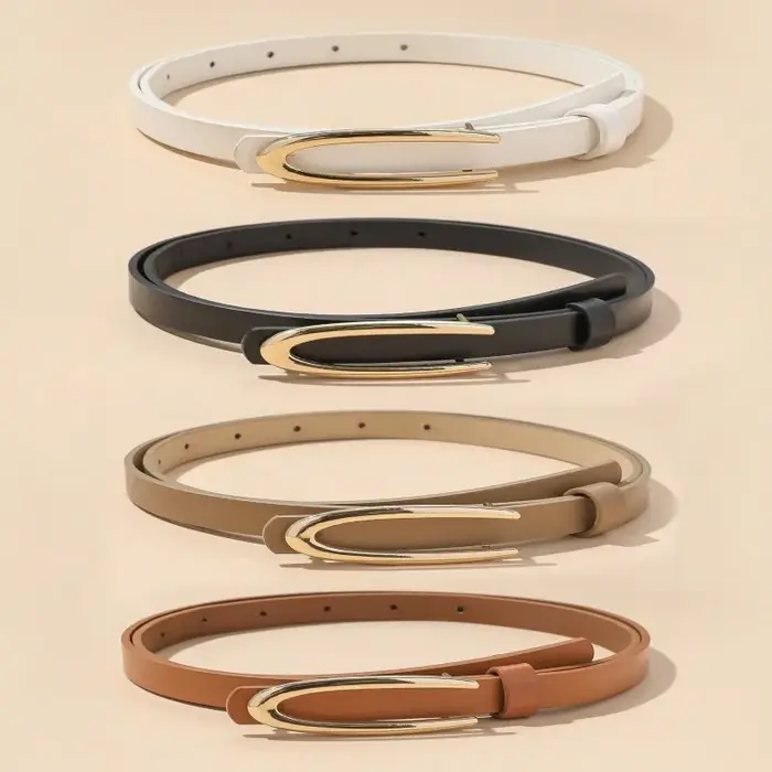 Une ceinture fine pour femme