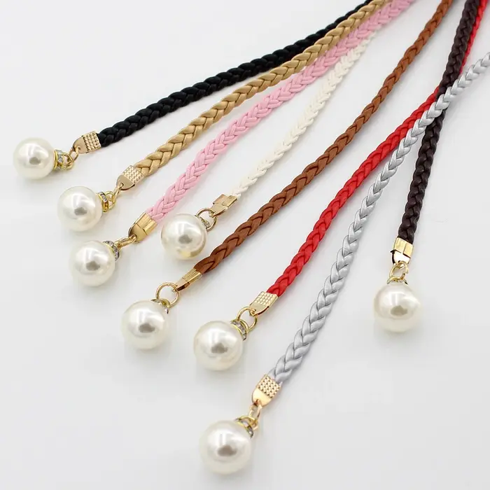Ceinture fine en cuir PU tressée à franges style bohème pour femme