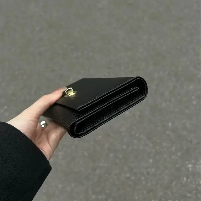 Portefeuille noir exquis pour femmes