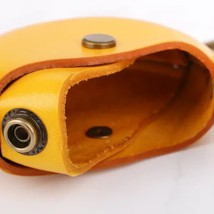 Petite bourse ronde en cuir véritable