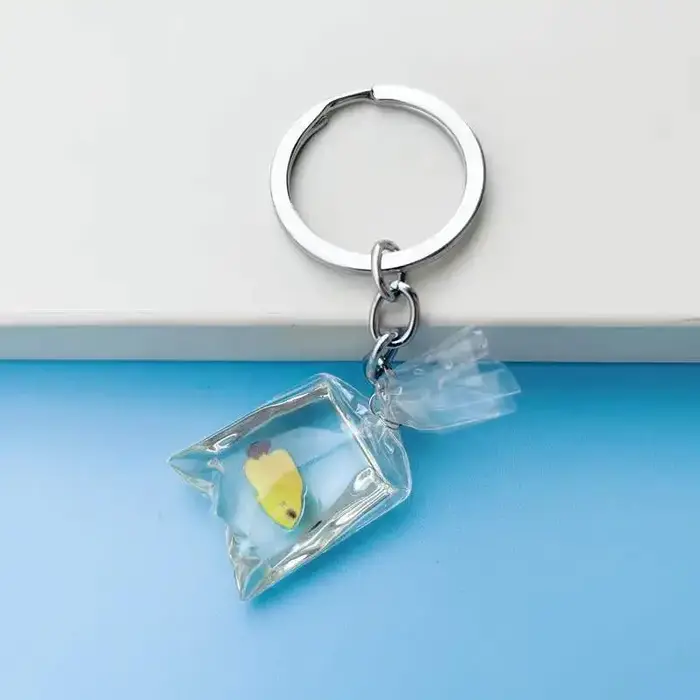 Porte-clés de sac en résine de poisson tropical transparent