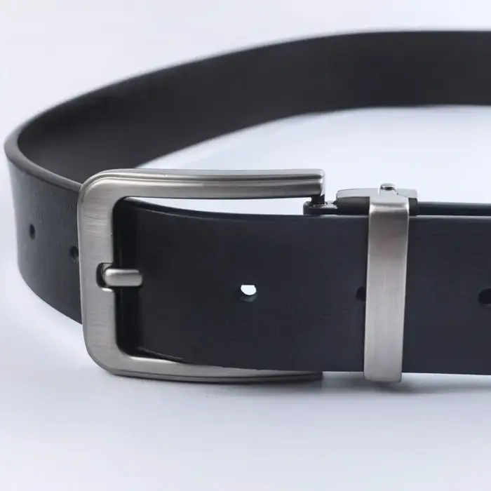 Ceintures de ceinture pour hommes 105-125cm bracelet de luxe en cuir de haute qualité mâle nouvelle mode classique Vintage boucle ardillon ceinture d'affaires