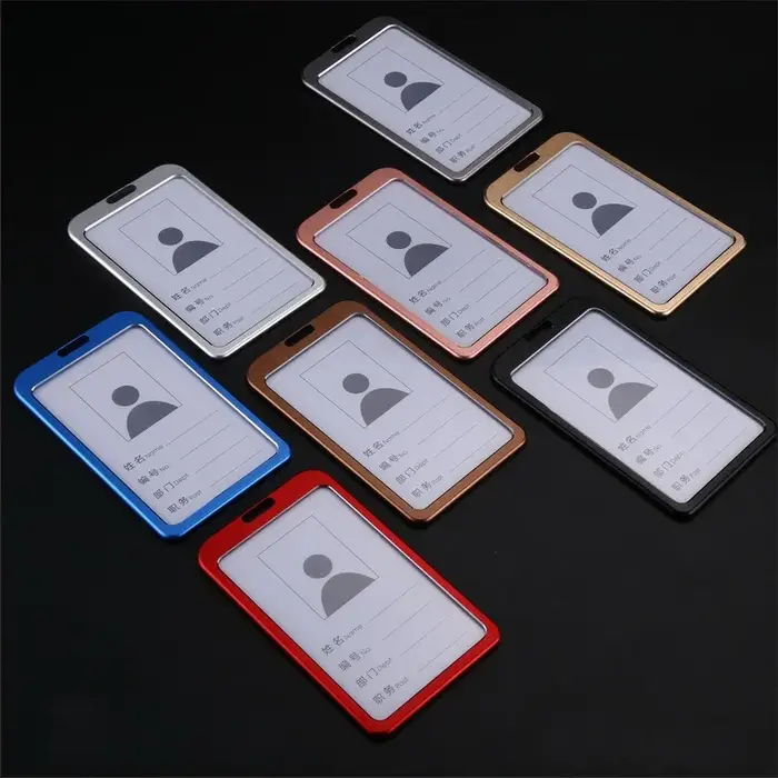 Porte-carte de crédit portefeuille en alliage d'aluminium nom de employé couverture de carte d'identité en métal travail identité Badge ID étui d'affaires