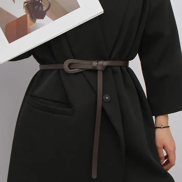 Ceintures fines à nœuds pour femmes, ceinture de taille tendance en PU, longues, accessoires de robe