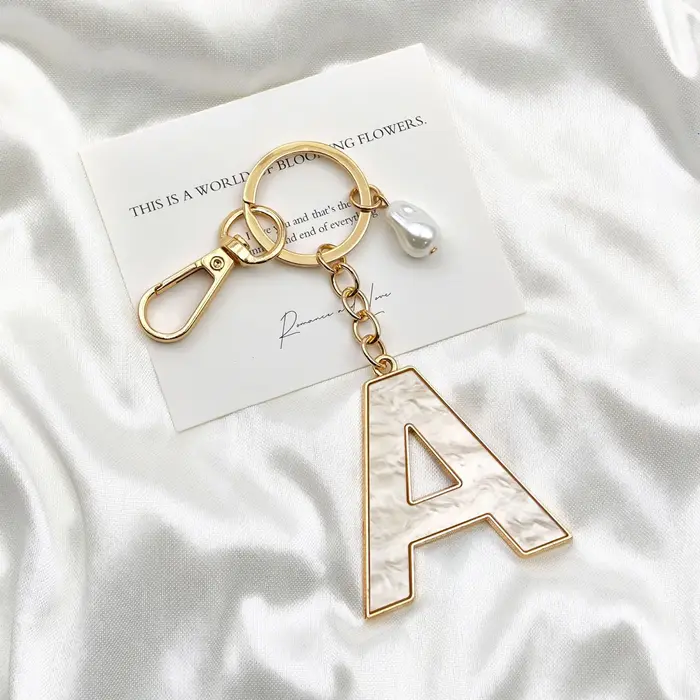 Porte-clés Décoratif A-Z avec Initiales, Pendentif Métallique pour Couples, Cadeau DIY pour Hommes e
