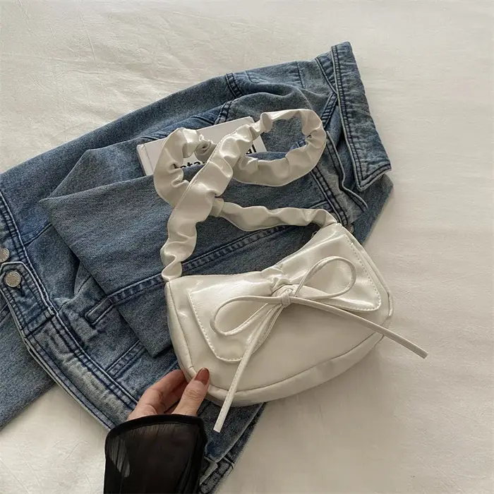 Sacs à main en cuir PU souple pour femmes, petits sacs initiés, design froncé simple, sac sous les b