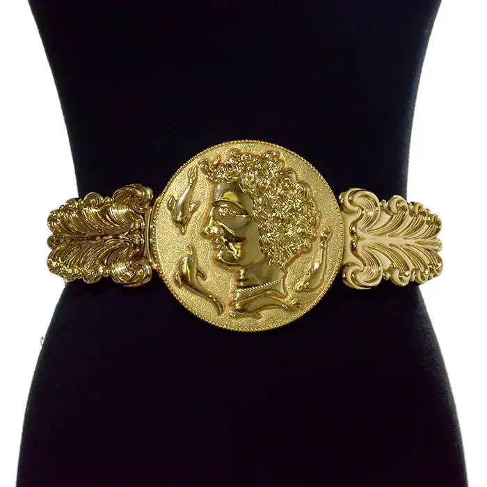 Ceinture large en métal doré pour femme