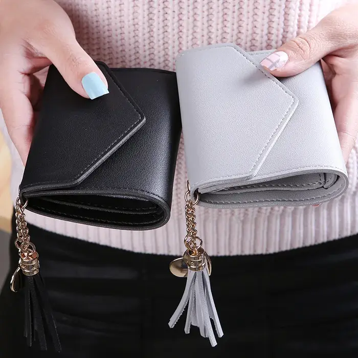 Mode court femmes portefeuilles en cuir PU