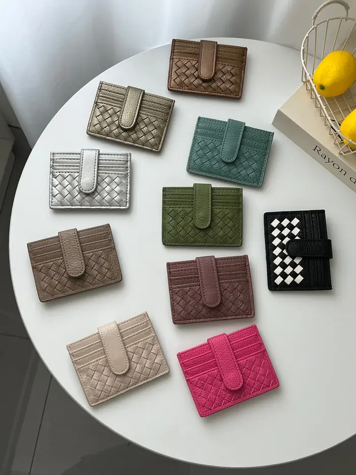 Nouveau design porte-carte pour 2025 pur tissé à la main facile à transporter hommes et femmes usage général petit sac à cartes