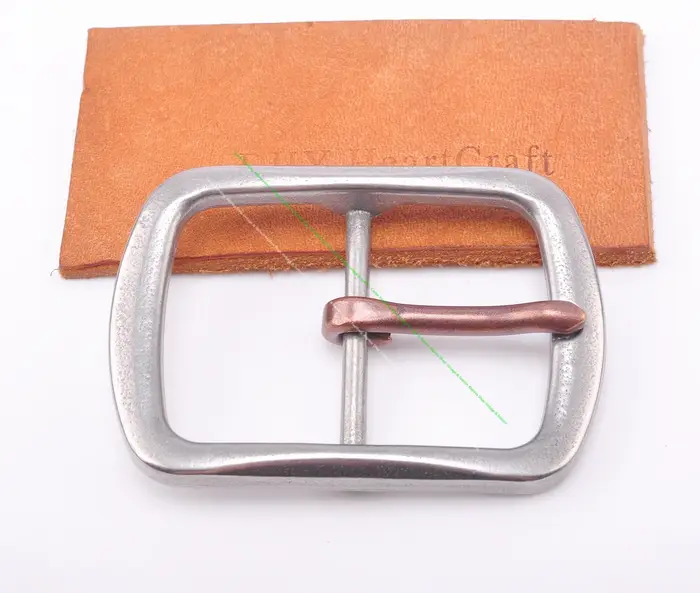 Ceinture en cuir avec barre centrale en acier inoxydable