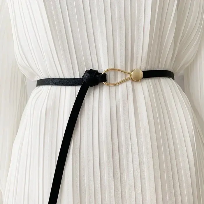 Ceinture fine en cuir avec nœud blanc ou noir pour femme