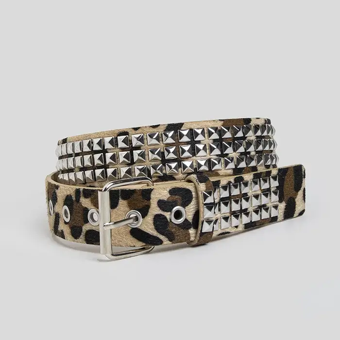 Ceinture Punk à Rivets en fourrure rose
