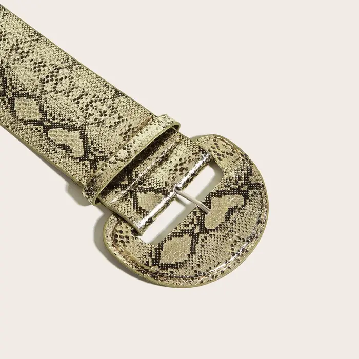 Ceinture large en cuir imprimé python doré avec grande boucle pour femme