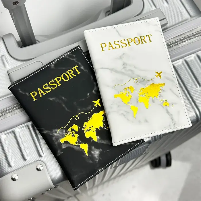 Nouveau porte-passeport en PU
