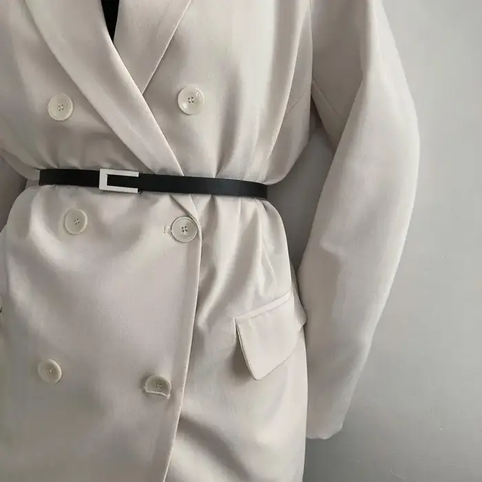 Ceinture fine pour femme en cuir PU noir avec boucle métallique or et argent