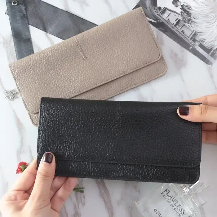 Femmes portefeuilles en cuir véritable