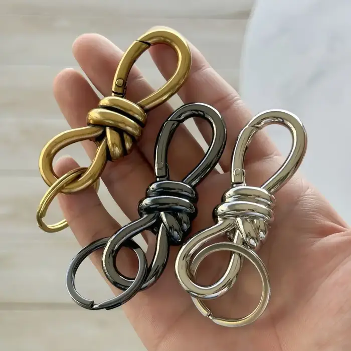 Porte-clés créatif à nœud torsadé en forme de 8