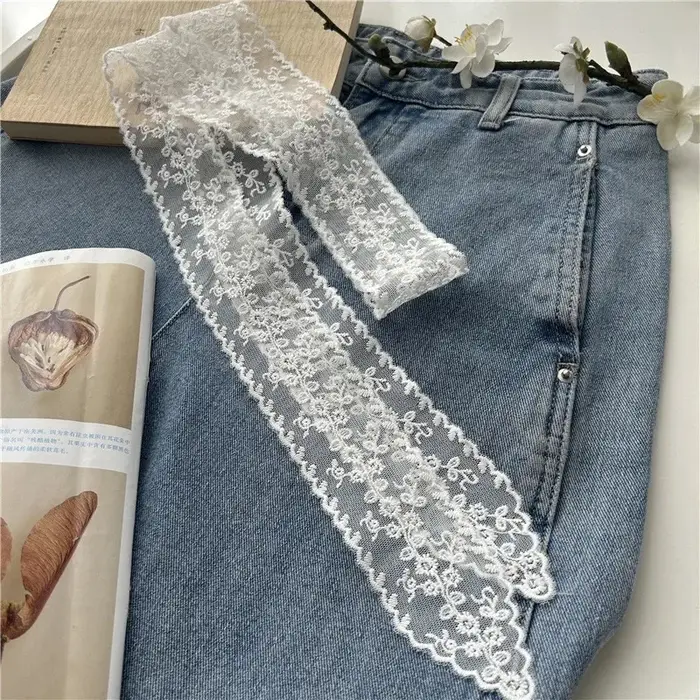 Ceinture élastique en dentelle avec nœud pour femme
