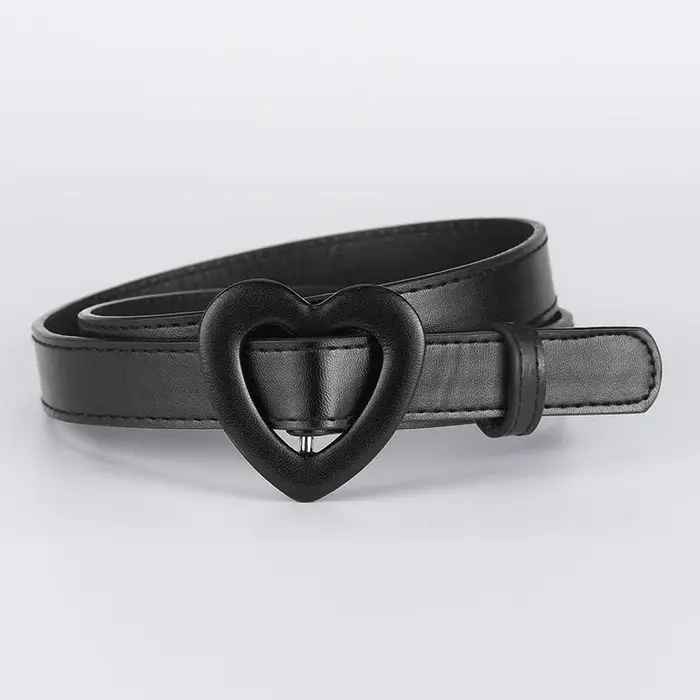 Ceinture fine à boucle en PU avec bouton en forme de cœur coloré, avec décoration décontractée, asso