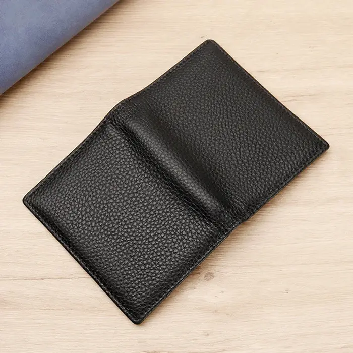 Porte-Cartes en Cuir Minimaliste pour Homme