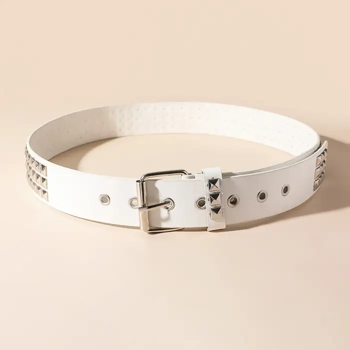 Nouvelle ceinture de style vintage avec perles carrées et rivets, ceinture en forme de pyramide en m