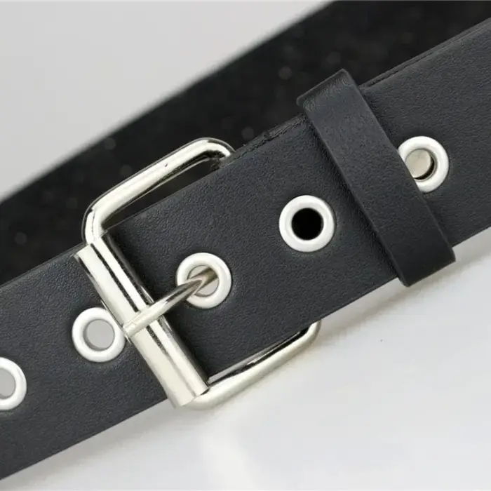 Nouvelle ceinture à rivets carrés 2026, ceinture en métal à pyramides, ceinture punk pour hommes et
