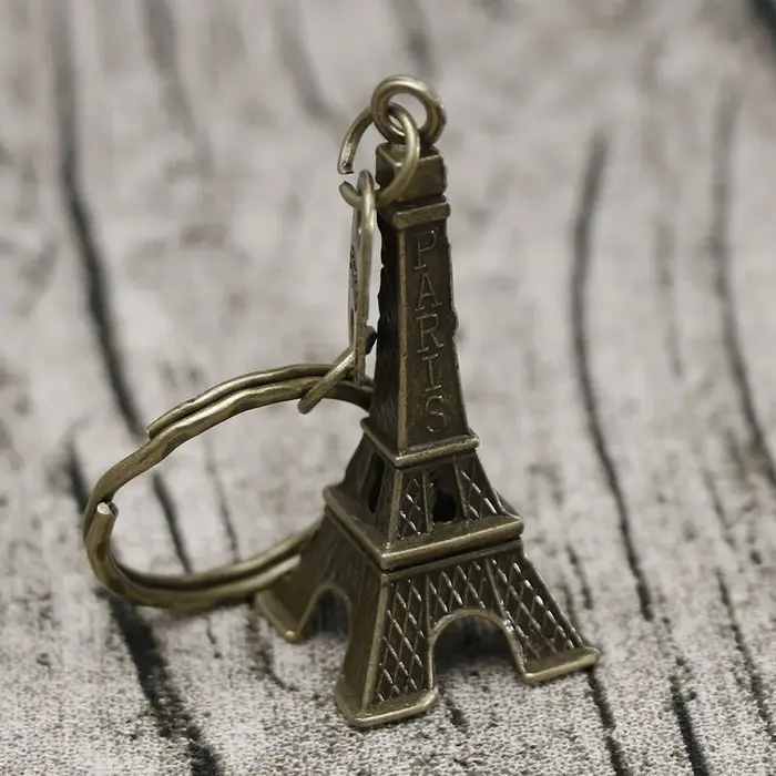 Porte-clés en métal Tour Eiffel