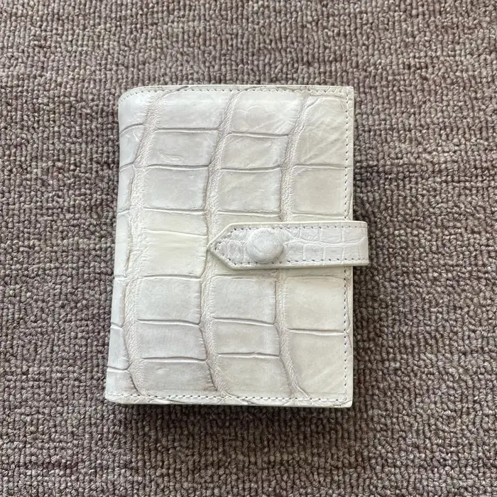 Portefeuille pour femme en cuir de crocodile blanc de l'Himalaya, portefeuille court en cuir de croc