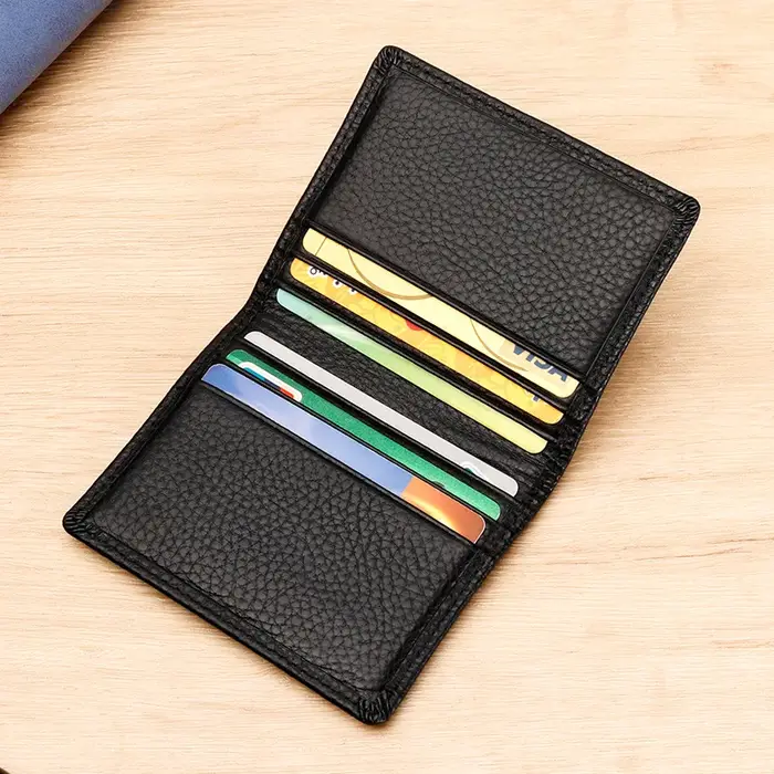 Porte-Cartes en Cuir Minimaliste pour Homme