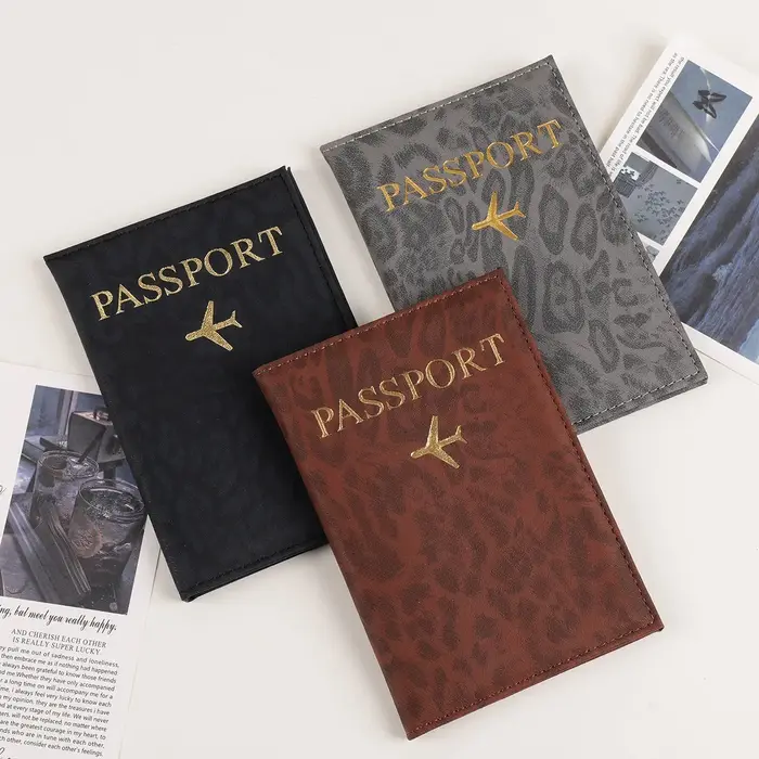 Étui de couverture de porte-passeport de voyage imprimé léopard pour femmes