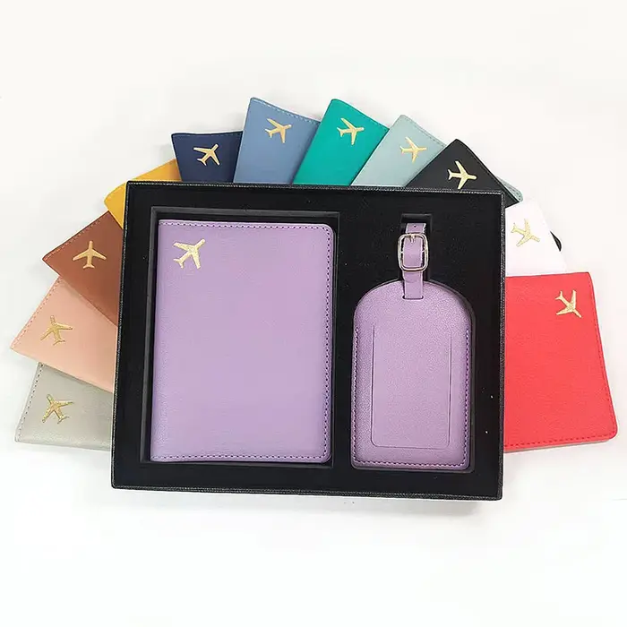 Ensemble de porte-passeport et étiquette de bagage personnalisés avec boîte cadeau