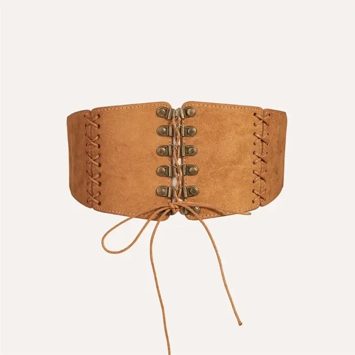 Ceinture large façonnant taille