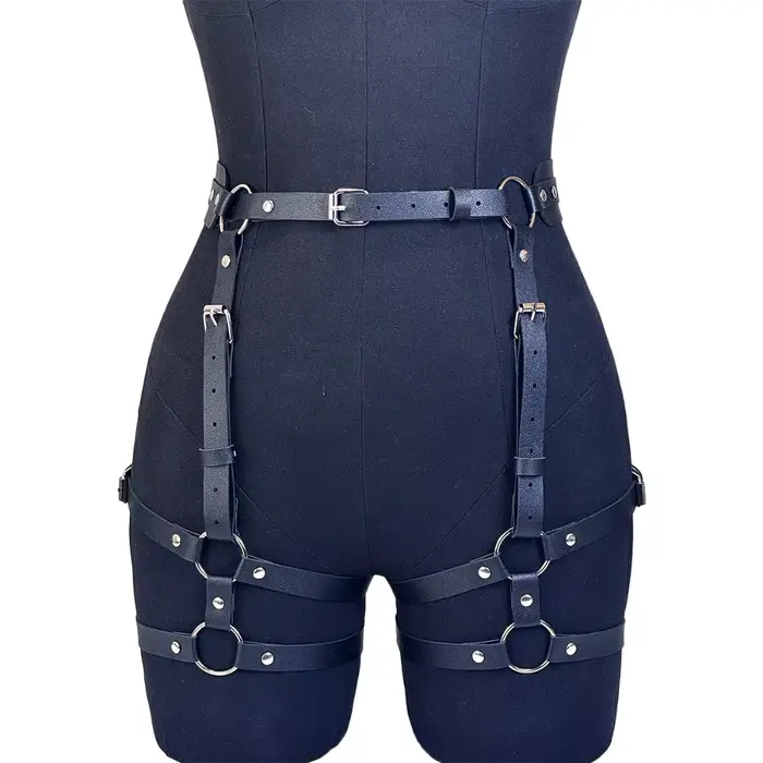 Ceinture en cuir vegan tendance avec boucle pour femme